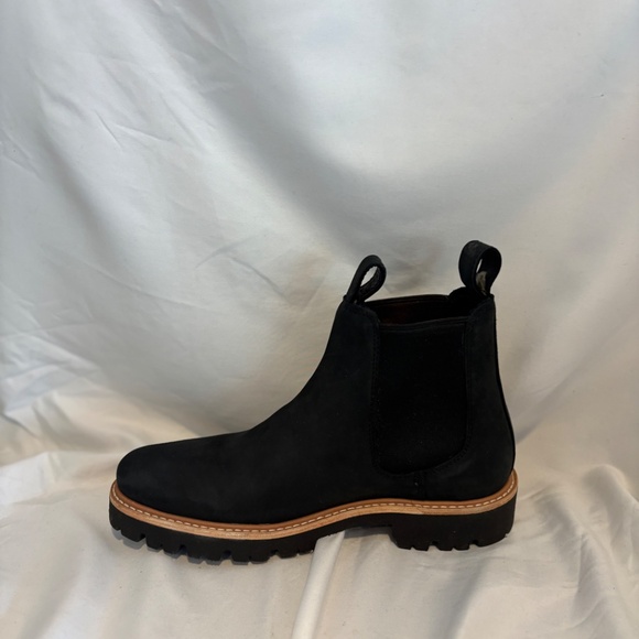 Nisolo Go-To Lug Chelsea Boot, Black, Size 8.5, NEW IN BOX - Picture 4 of 8